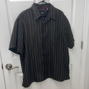 SALE‼️ 2/$30 🩶 Men’s Haggar Big and Tall 2XL Casual Button Front Shirt